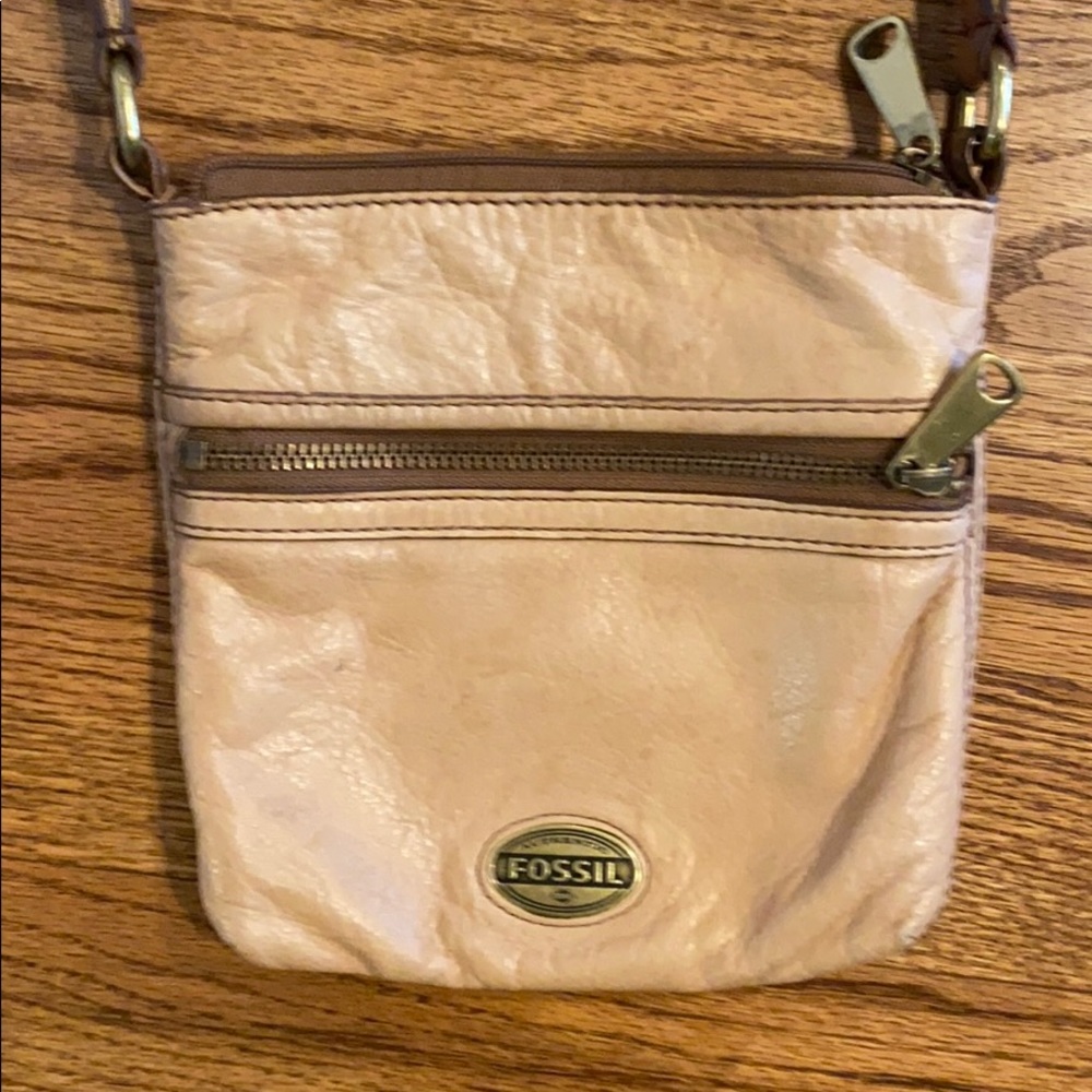 🗝 FOSSIL Light Leather Crossbody Purse